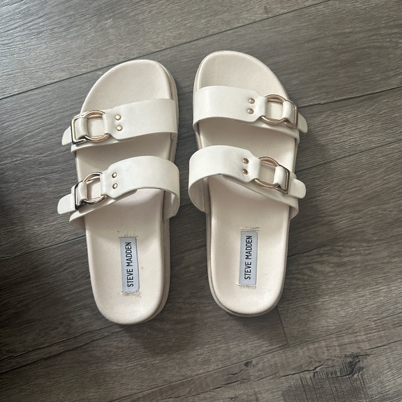Steve Madden sandals - Picture 1 of 2